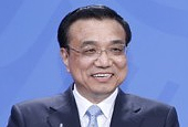 李克强：经济下行压力持续 需加大定向调控力度